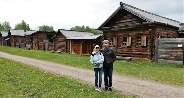 Altmeppen russische Uhren - Vera und Alexey Museumsdorf „Ilimskkiy Ostrog“